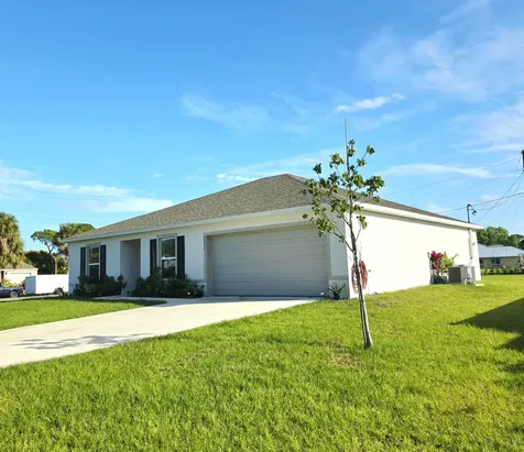 2772 Se Garfield Avenue Port Saint Lucie FL 34952