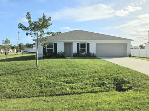 2772 Se Garfield Avenue Port Saint Lucie FL 34952