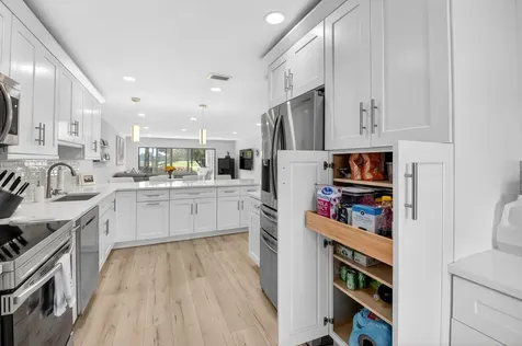 18 Westgate Lane Boynton Beach FL 33436