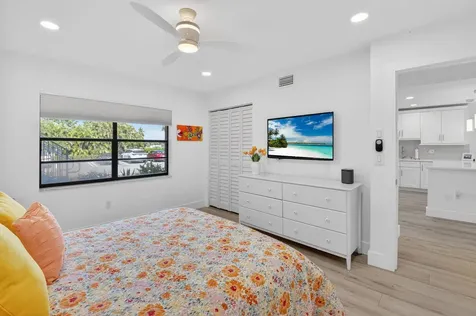 18 Westgate Lane Boynton Beach FL 33436