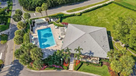 18 Westgate Lane Boynton Beach FL 33436