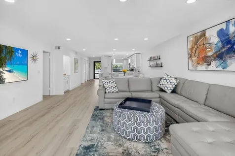 18 Westgate Lane Boynton Beach FL 33436