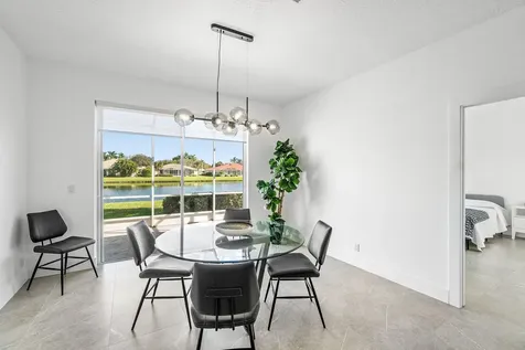 10605 Royal Caribbean Circle Boynton Beach FL 33437