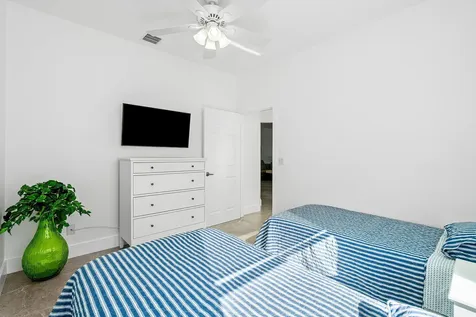 10605 Royal Caribbean Circle Boynton Beach FL 33437