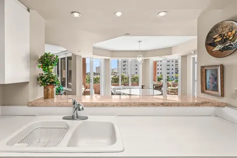 140 Se 5th Avenue Boca Raton FL 33432
