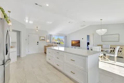 1902 Se South Buttonwood Drive Port Saint Lucie FL 34952