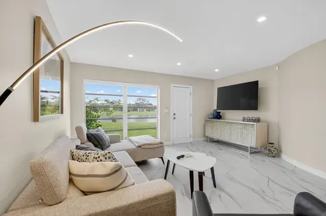 5753 Spindle Palm Court Delray Beach FL 33484