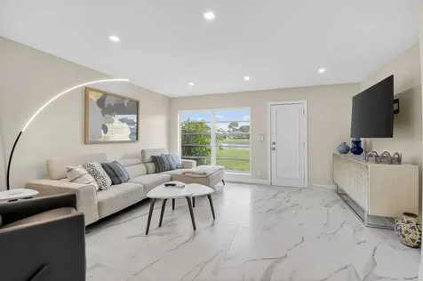 5753 Spindle Palm Court Delray Beach FL 33484