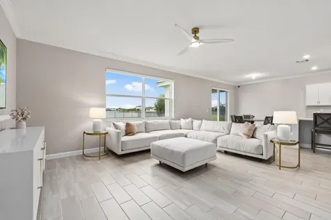 12434 Nw Lynch Lane Port Saint Lucie FL 34987