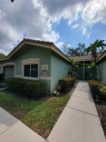 220 Crestwood Circle Royal Palm Beach FL 33411