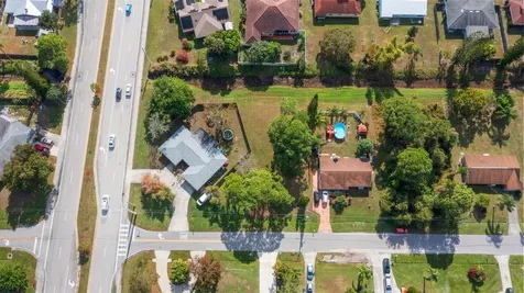 114 SW Evans Avenue Port Saint Lucie FL 34984