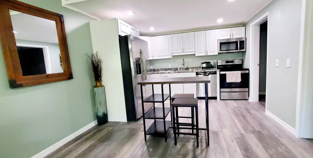 530 N 7th Place Vero Beach FL 32962