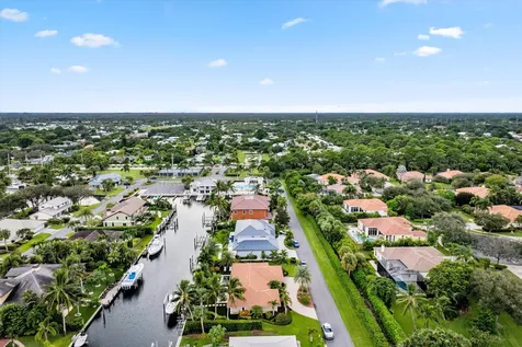 8884 Se Pelican Island Way Hobe Sound FL 33455
