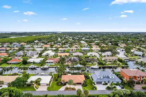 8884 Se Pelican Island Way Hobe Sound FL 33455