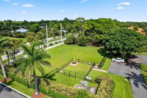 8884 Se Pelican Island Way Hobe Sound FL 33455