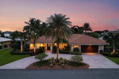 8884 Se Pelican Island Way Hobe Sound FL 33455
