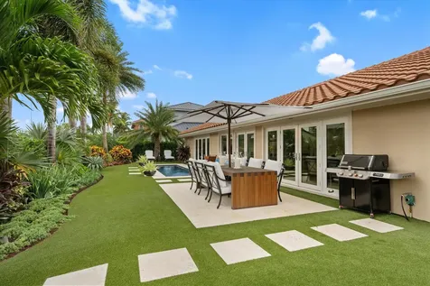 8884 Se Pelican Island Way Hobe Sound FL 33455