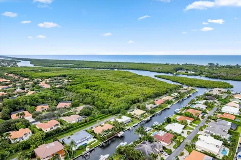 8884 Se Pelican Island Way Hobe Sound FL 33455