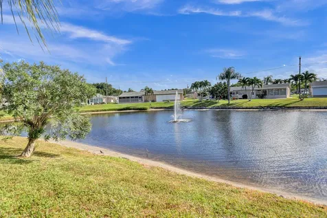 2704 Knight Lane Delray Beach FL 33445