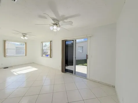 2704 Knight Lane Delray Beach FL 33445