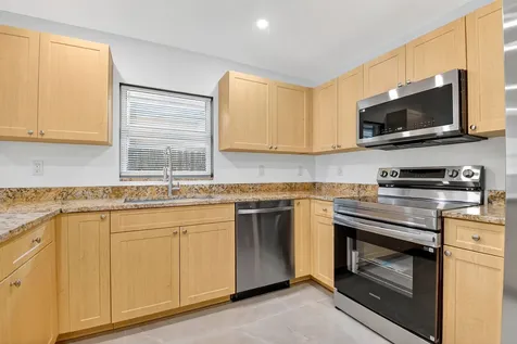 2932 Saginaw Avenue West Palm Beach FL 33409
