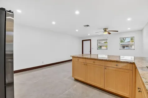 2932 Saginaw Avenue West Palm Beach FL 33409