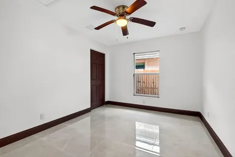 2932 Saginaw Avenue West Palm Beach FL 33409