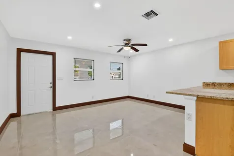 2932 Saginaw Avenue West Palm Beach FL 33409