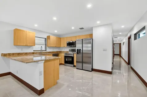 2932 Saginaw Avenue West Palm Beach FL 33409