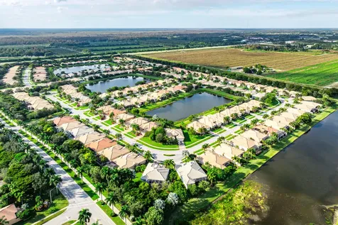 9632 Dovetree Isle Drive Boynton Beach FL 33473