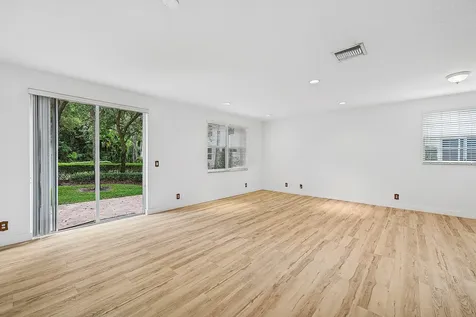 16088 Poppyseed Circle Delray Beach FL 33484