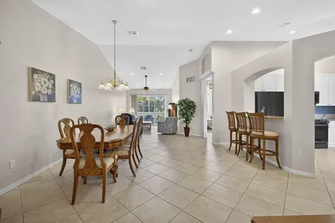 8638 Lineyard Cay West Palm Beach FL 33411