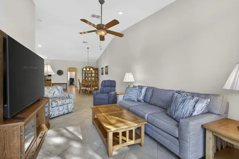 8638 Lineyard Cay West Palm Beach FL 33411