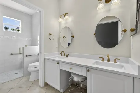 8638 Lineyard Cay West Palm Beach FL 33411