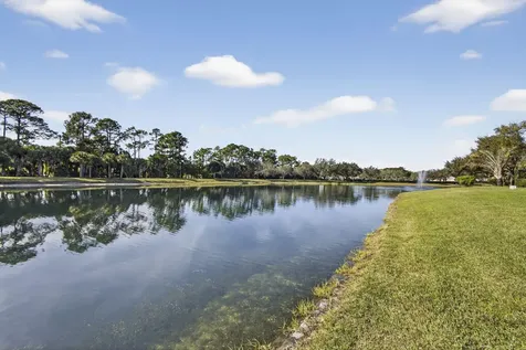 8638 Lineyard Cay West Palm Beach FL 33411
