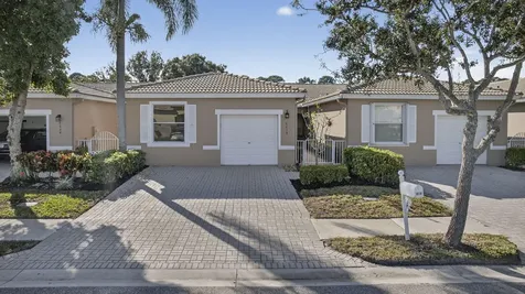 8638 Lineyard Cay West Palm Beach FL 33411