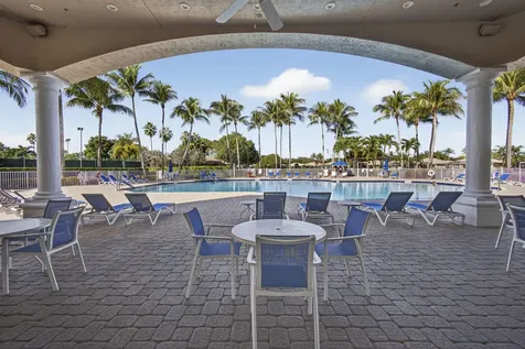8638 Lineyard Cay West Palm Beach FL 33411