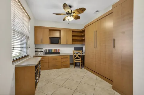 8638 Lineyard Cay West Palm Beach FL 33411