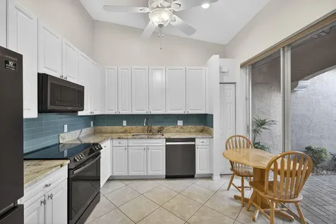 8638 Lineyard Cay West Palm Beach FL 33411