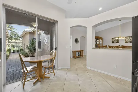 8638 Lineyard Cay West Palm Beach FL 33411