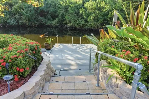 1905 Meadow Court Palm Springs FL 33406