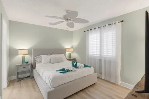 1905 Meadow Court Palm Springs FL 33406