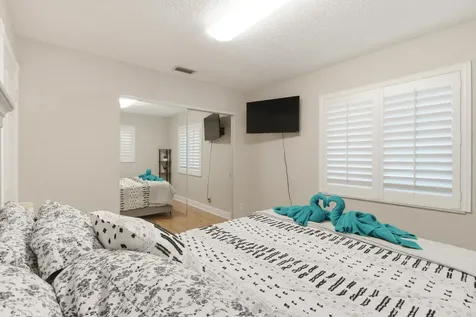1905 Meadow Court Palm Springs FL 33406