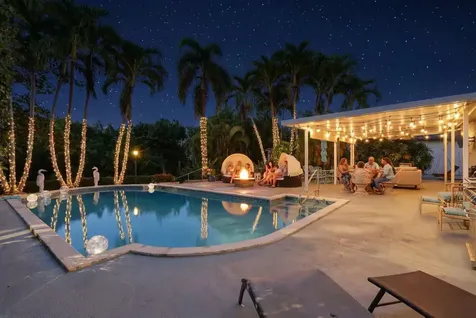 1905 Meadow Court Palm Springs FL 33406