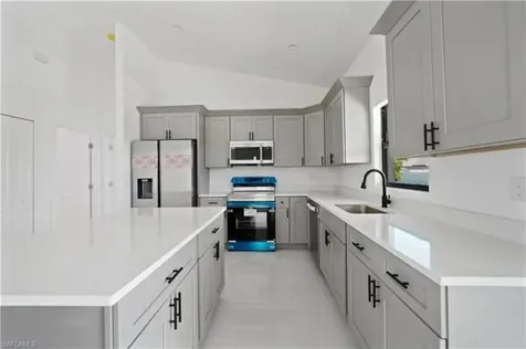 1213 Nw 22nd Place Cape Coral FL 33993