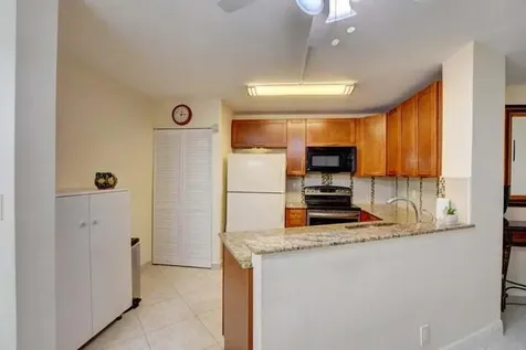 7539 S Oriole Boulevard Delray Beach FL 33446