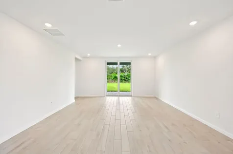 5461 Hampton Park Circle Vero Beach FL 32966