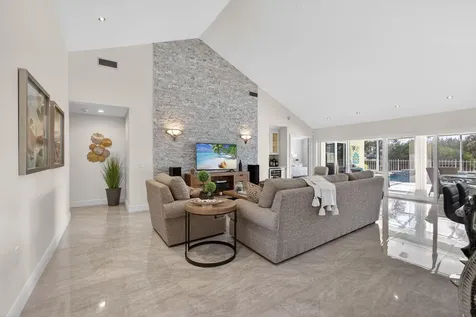 2294 Saratoga Bay Drive West Palm Beach FL 33409