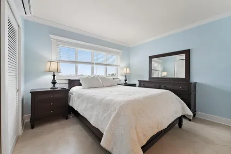 33 S Ocean Avenue Palm Beach Shores FL 33404