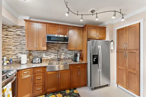 33 S Ocean Avenue Palm Beach Shores FL 33404